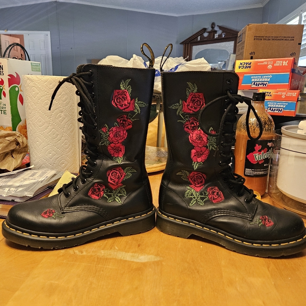 Doc Marten Boots !!